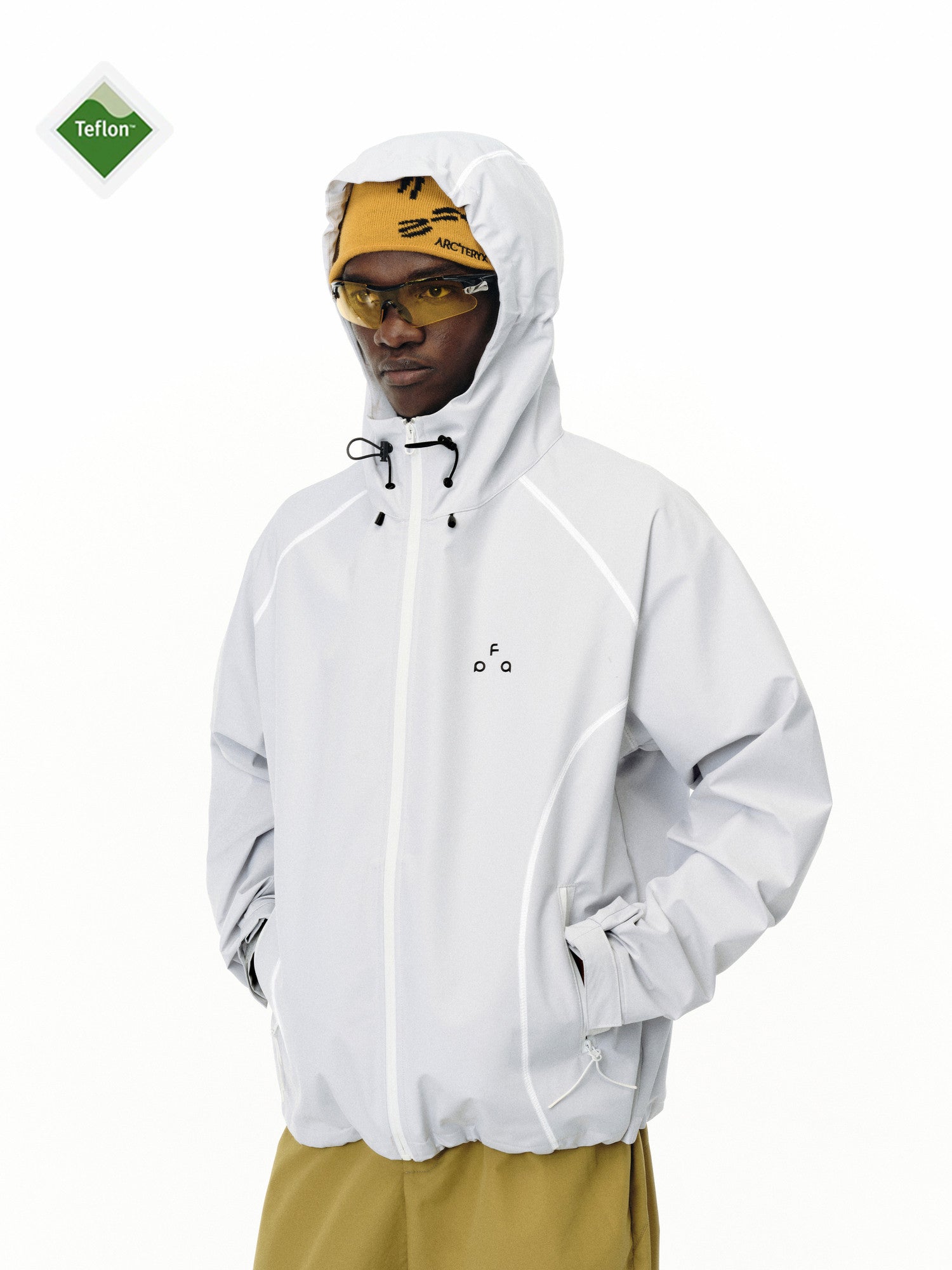FPA Three-Proof Hasselblad Color-Block Hardshell Jacket - Chinese Streetwear Outdoor Windproof Sports Coat in Coconut White, Couple Thin Jacket for Men