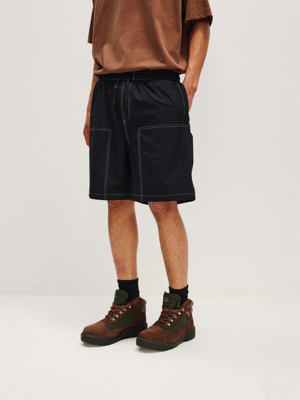 FPA Water-Repellent Woven Shorts with Visible Stitching – Summer Loose-Fit Straight-Leg Casual Mid-Length Shorts in Black