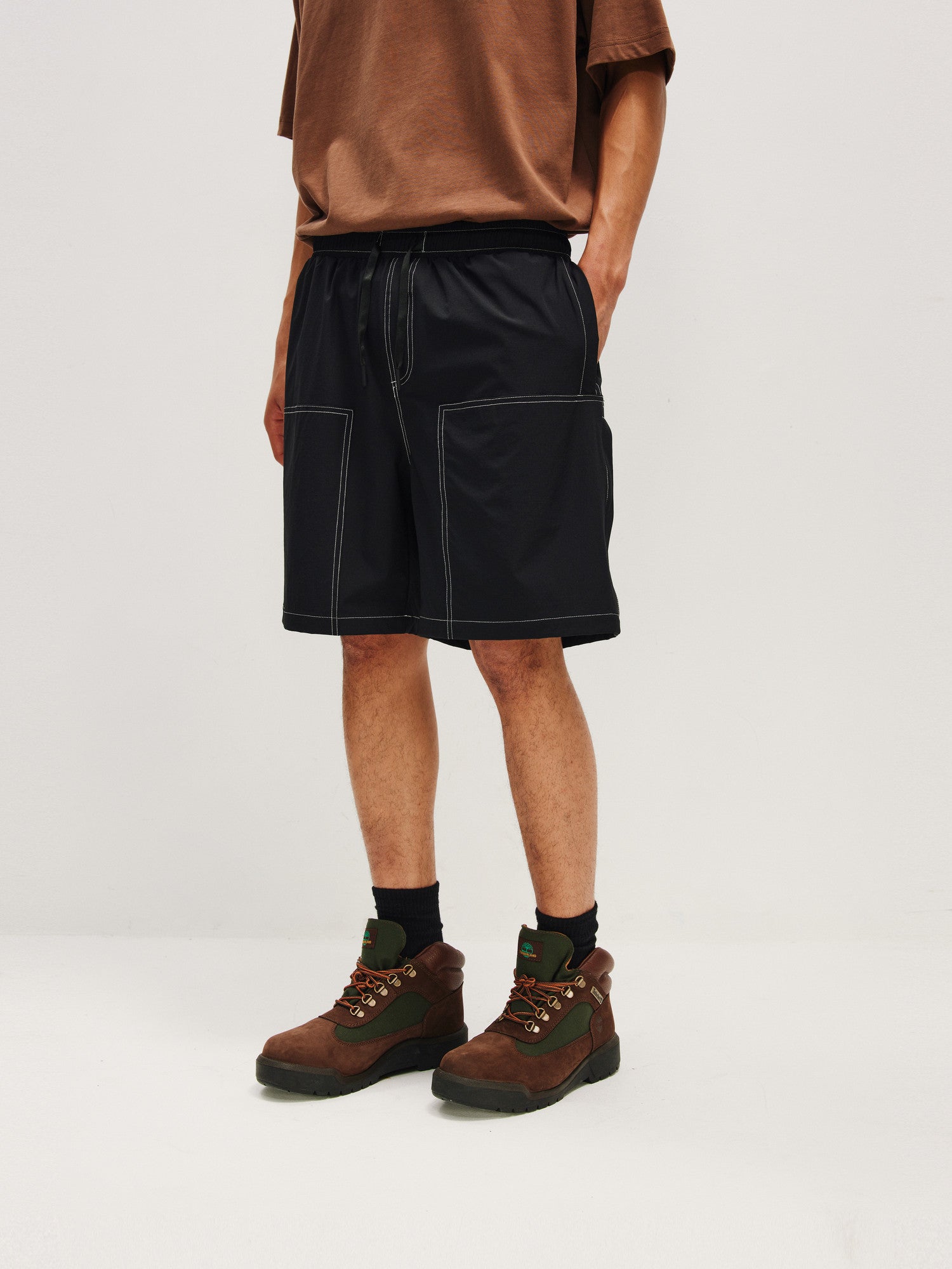 FPA Water-Repellent Woven Shorts with Visible Stitching – Summer Loose-Fit Straight-Leg Casual Mid-Length Shorts in Black