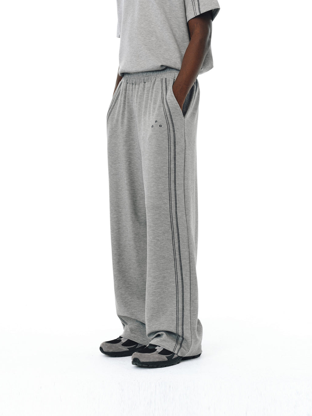FPA Sport Skin-Friendly Air Layer Contrast Color Pants – Chinese Streetwear Trendy Loose Retro Unisex Straight-Leg Casual Pants