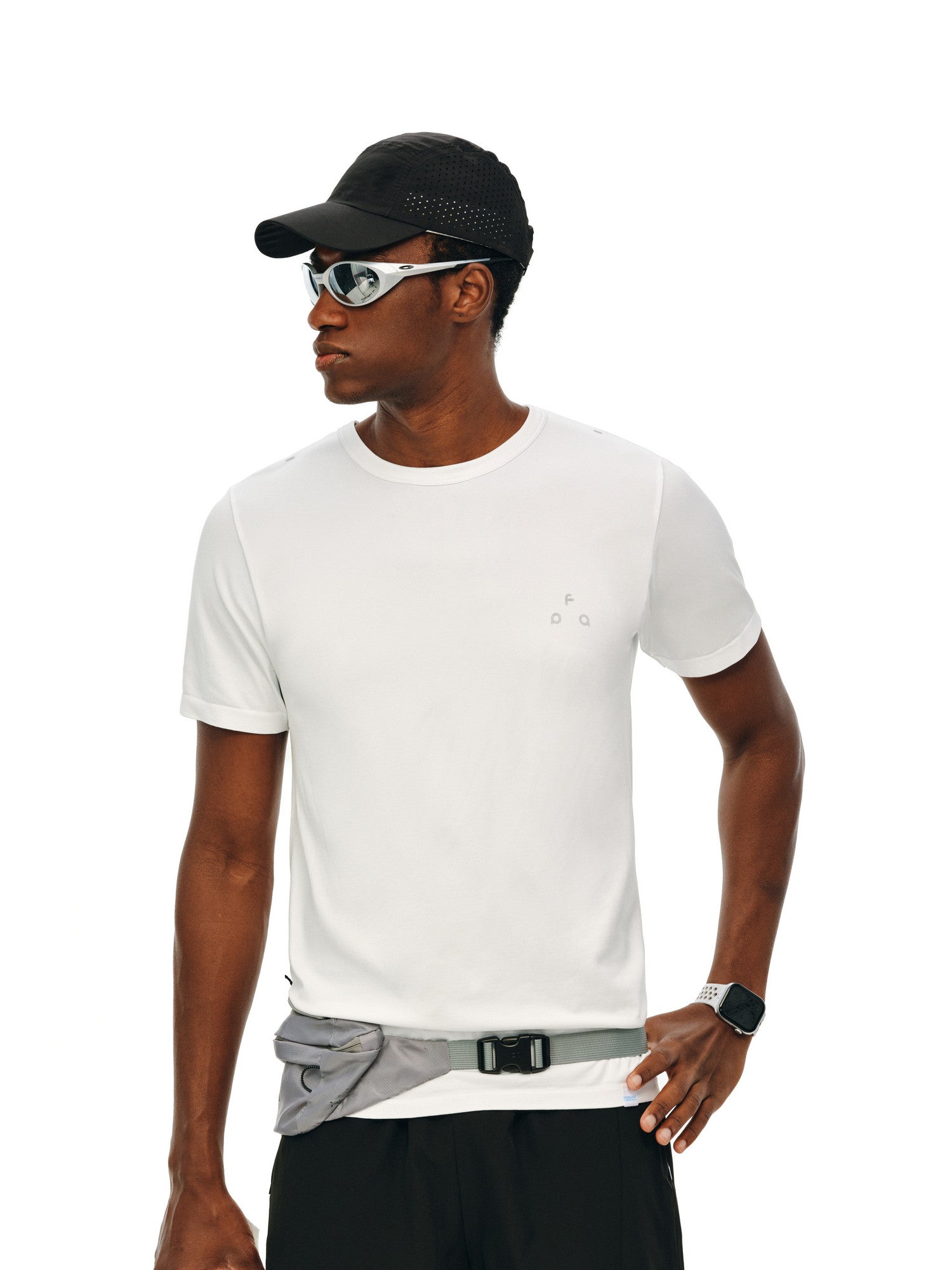 FPA COOLMAX Seamless Knit Short Sleeve T-Shirt - Summer Cool & Breathable Basic Logo Tee for Couples in Black and White