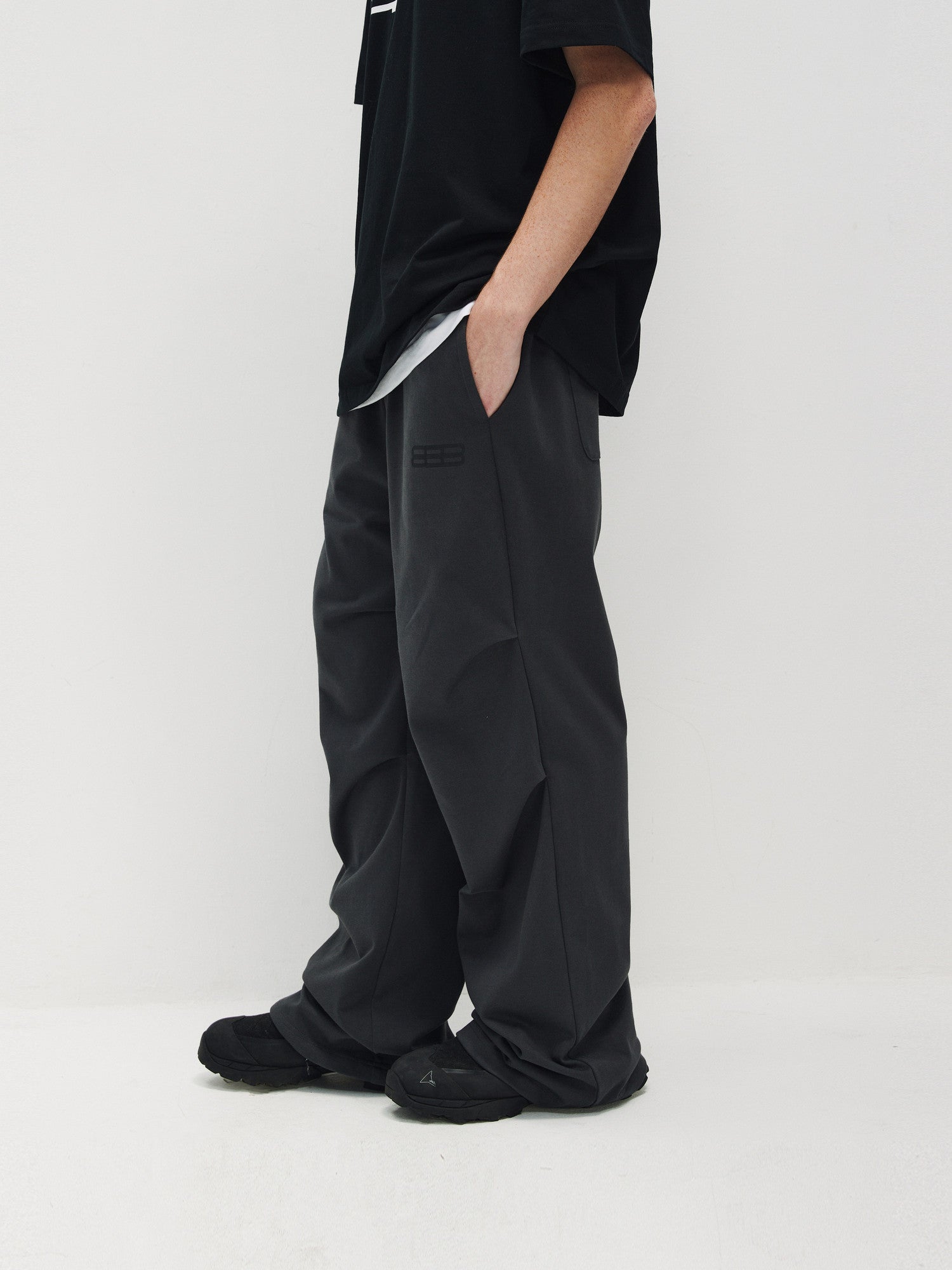 FPA Knit Casual Pants with Pleats – Loose-Fitting, Summer-Ready Long Pants