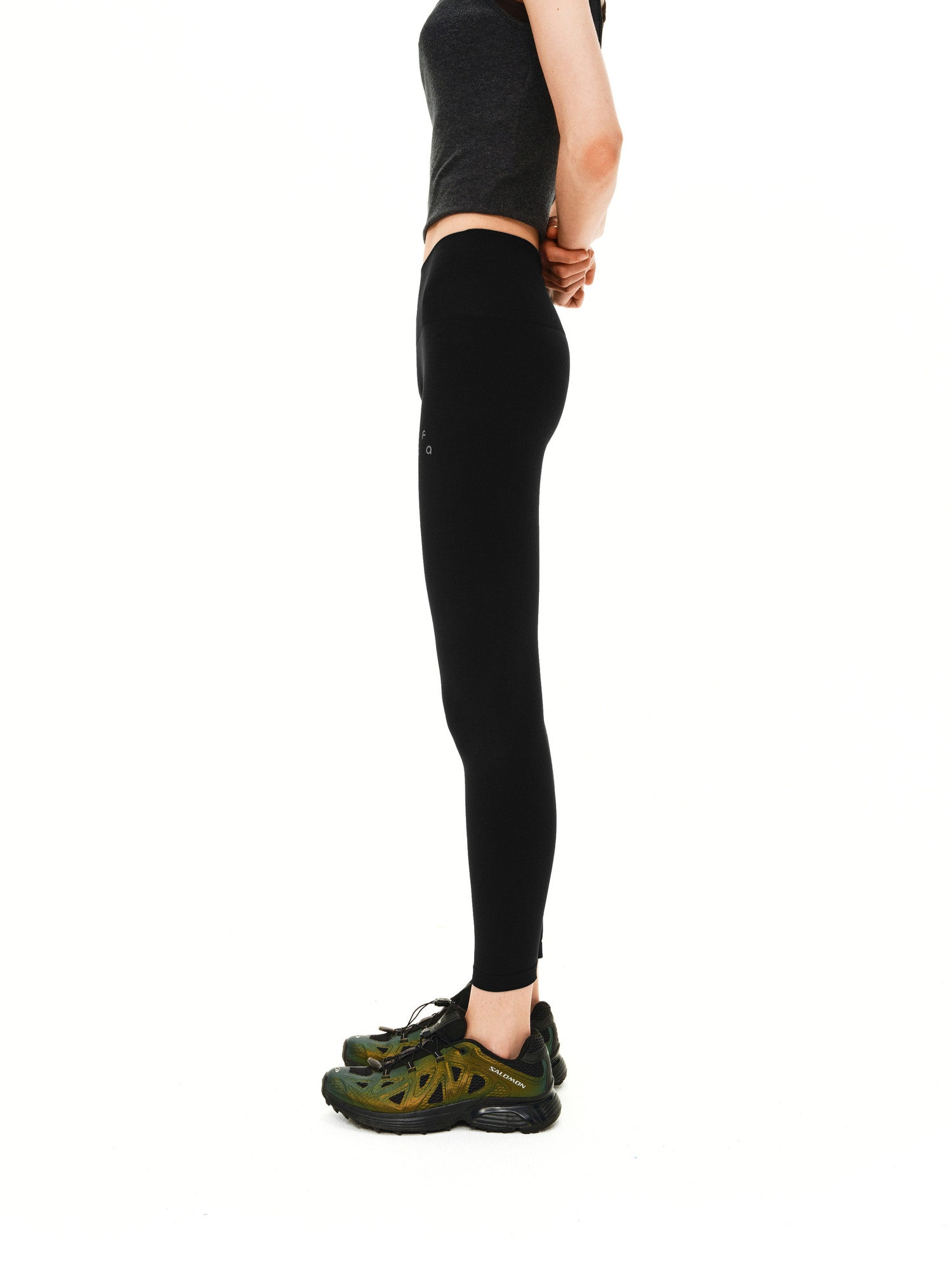 FPA Small Logo Skin-Friendly Yoga Pants High-Waist Tummy Control Lifting Buttock Shaping Tight Shark Pants for Women