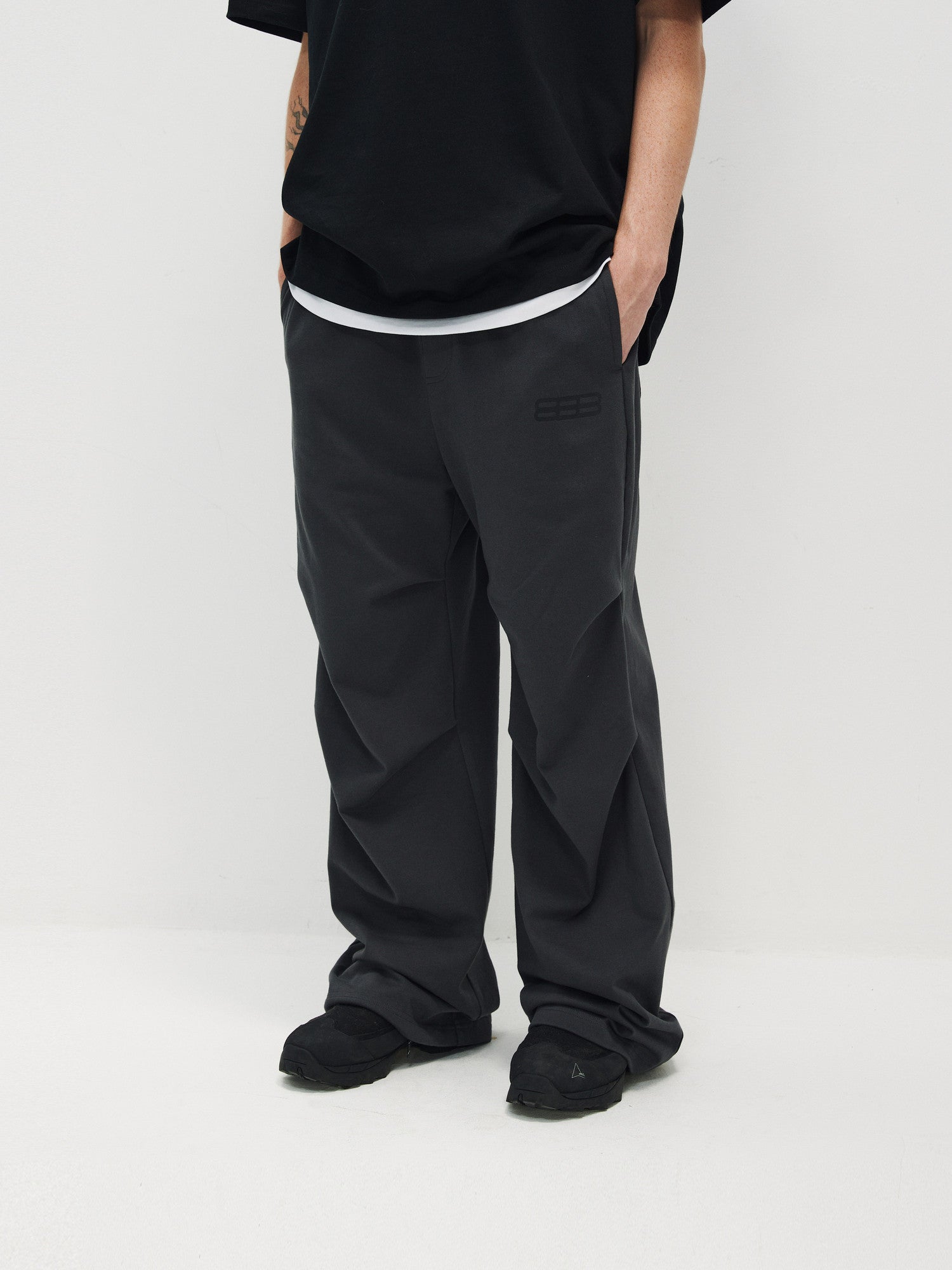 FPA Knit Casual Pants with Pleats – Loose-Fitting, Summer-Ready Long Pants